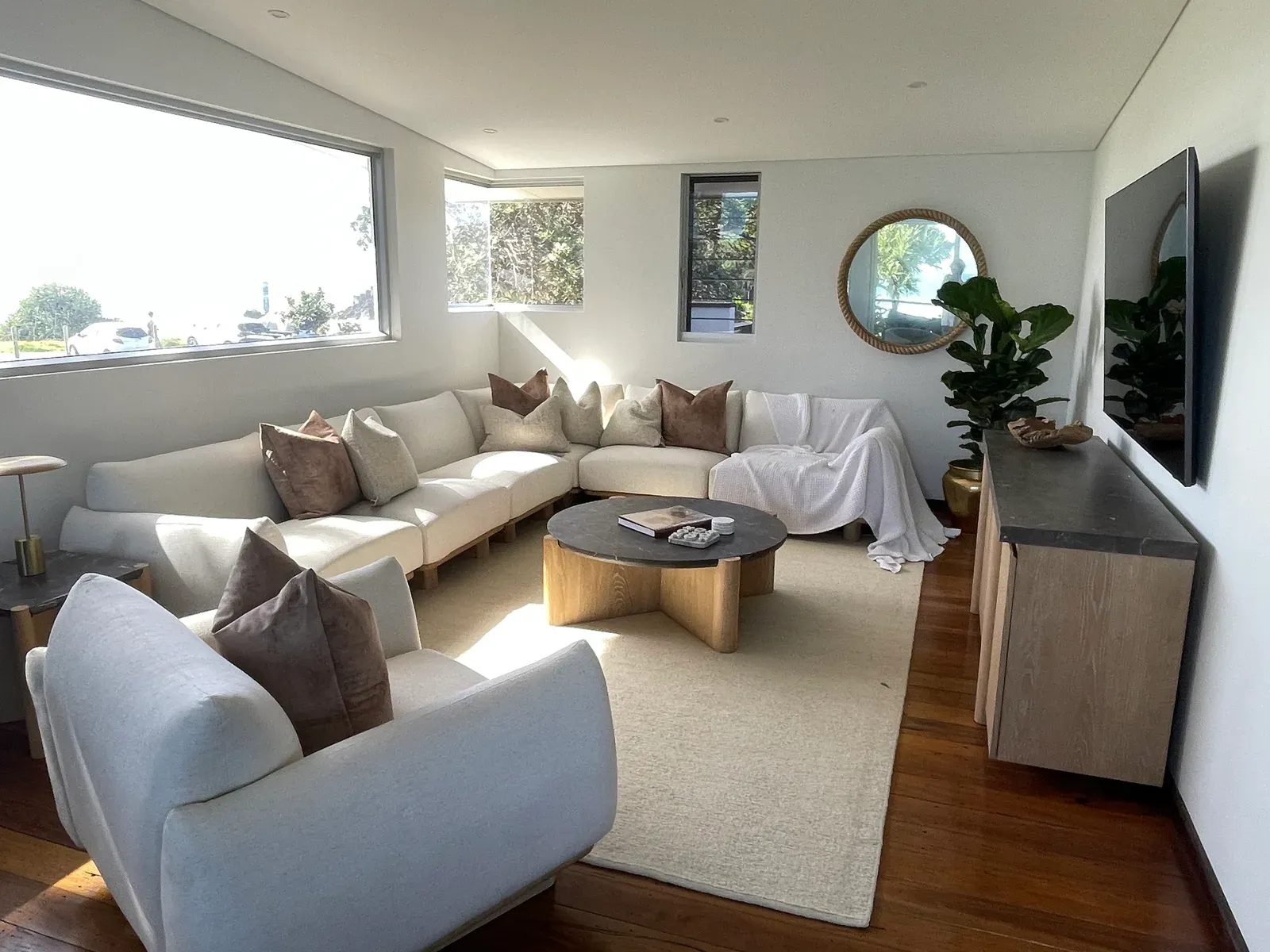 Upstairs lounge